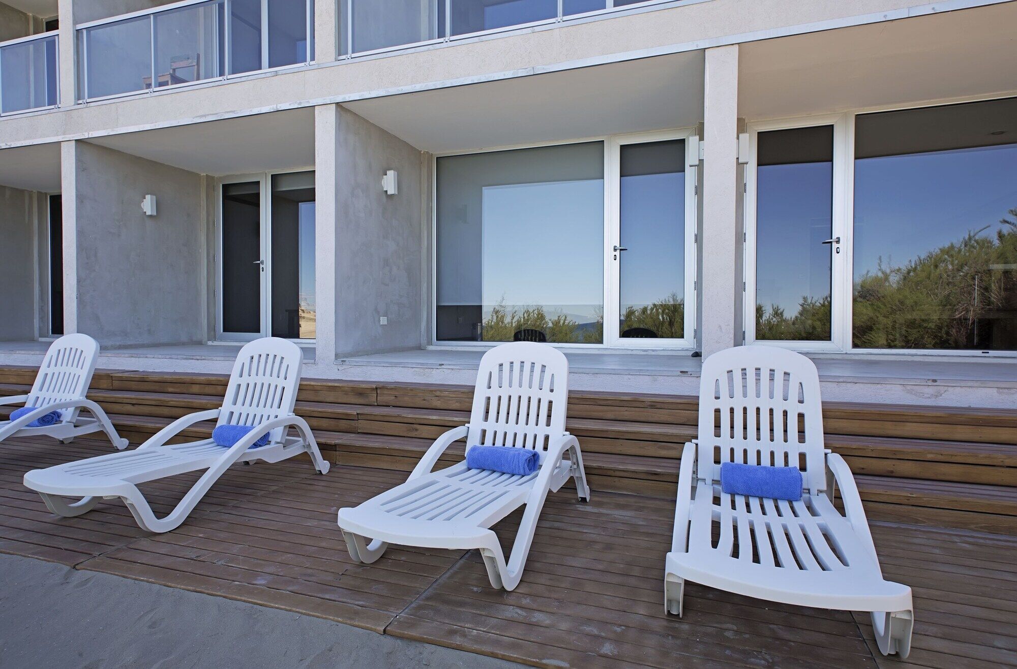 Oceano Patagonia By Nordic Aparthotel Puerto Pirámides Exterior photo